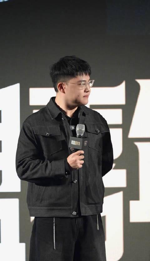 2025联盟嘉年华Uzi惊喜现身，海外看英雄联盟S15全球总决赛用什么加速器？