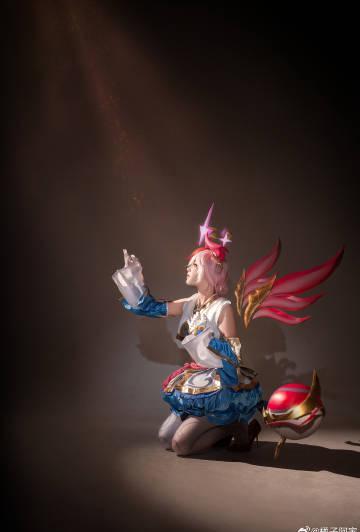 T1六冠封神！海外玩家如何用Sixfast解锁英雄联盟赛事直播与游戏加速