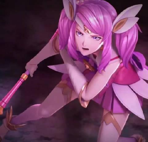 看到拉克丝那句‘放松点’，我突然想起海外朋友打国服时卡成PPT的崩溃瞬间