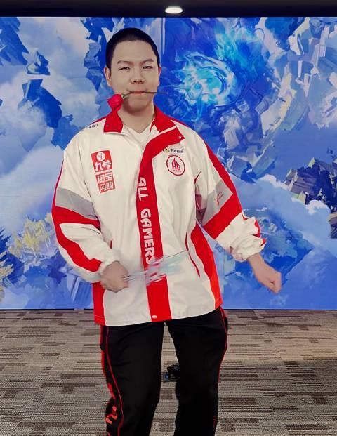 王者S42赛季新英雄抢先体验，海外玩家如何用Sixfast解锁王者荣耀国服直播？