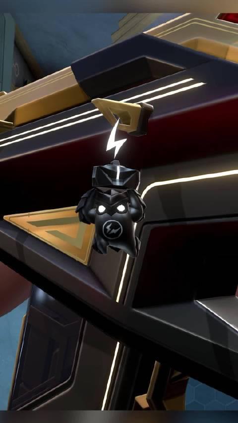 海外华人如何畅玩《无畏契约》FRGMT X 皮蛋联名套装